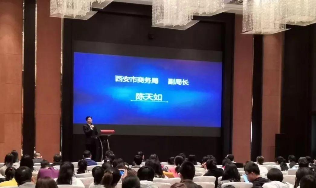 新人做外贸哪个平台好做有没有什么好用的外贸软件