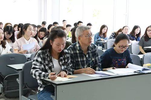 商务英语课程论文800字商务英语系专业结构