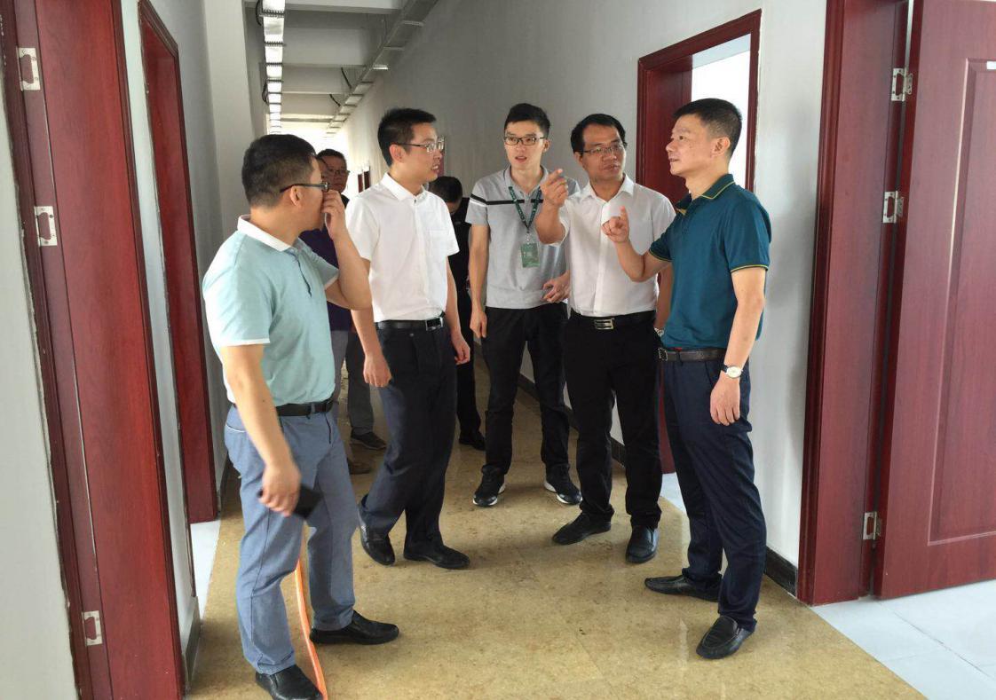 跨境电商人员的主要工作内容2021年隔壁邻居通过TikTok跨境电商实现了财务自由