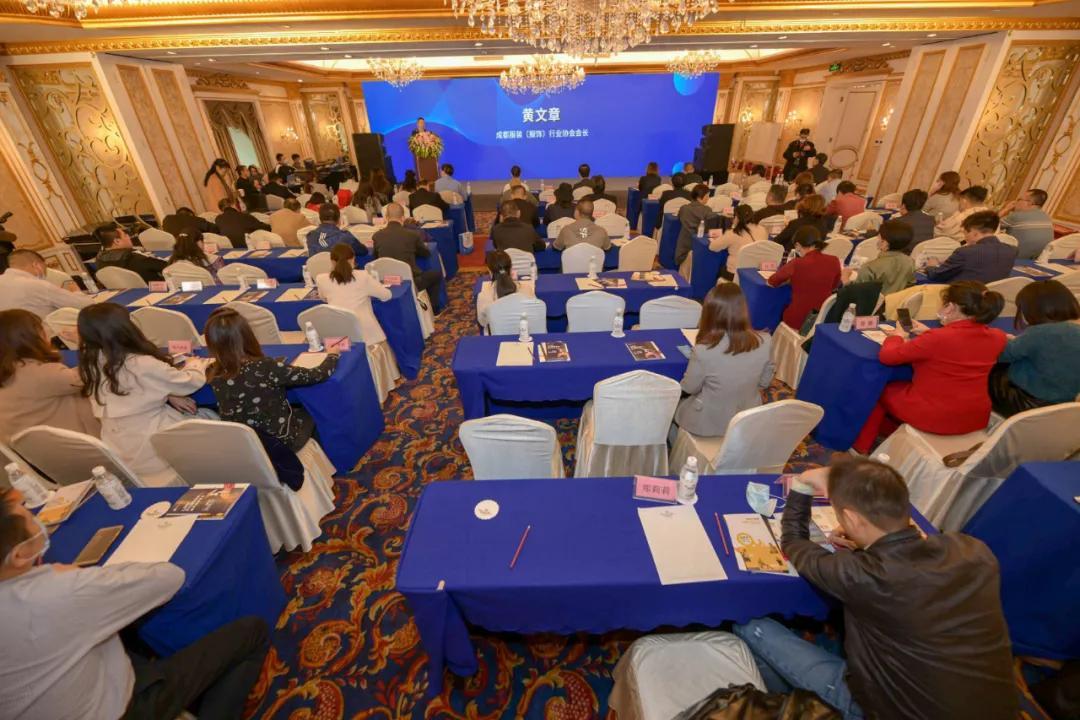 服装行业怎么找客户销售员如何快速促成签单