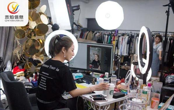 怎样在拼多多上开店视频教学(拼多多网店怎么经营视频教程)