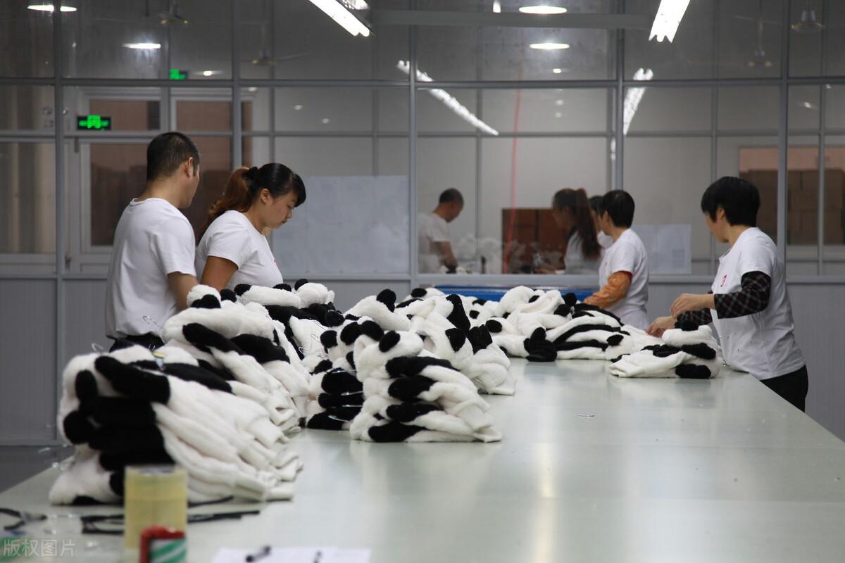 开发外贸客户的方法有哪些(外贸业务员开发客户的途径)