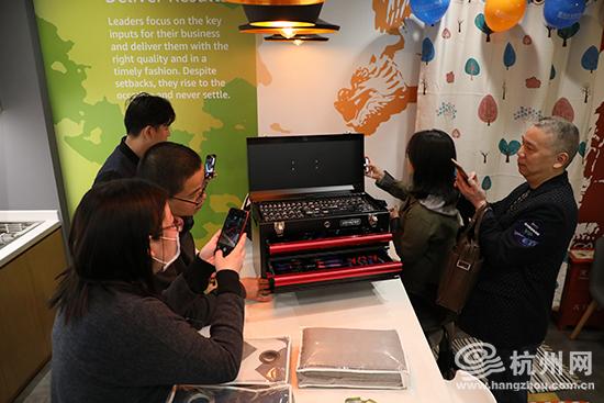 亚马逊店铺怎么开店流程如何申请进入亚马逊网站