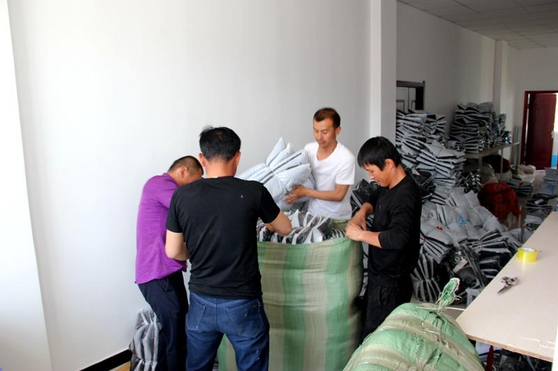 服装订单网站怎么找商家接拍衣服