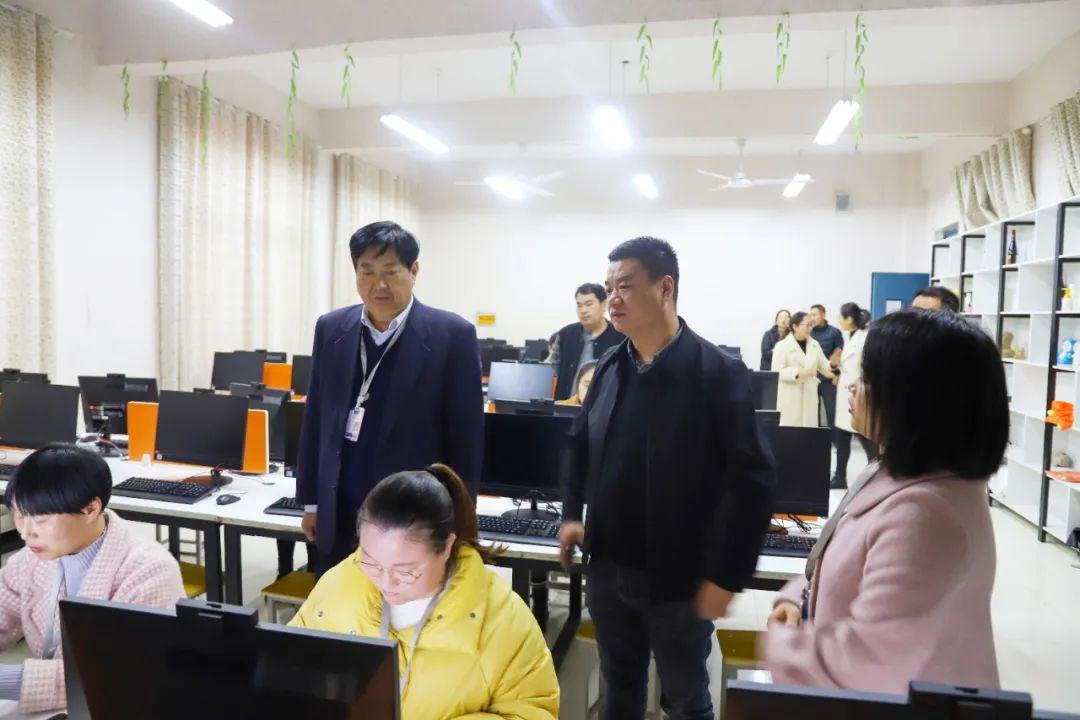 电子商务专业包括哪些课程类型(电子商务主要学什么)