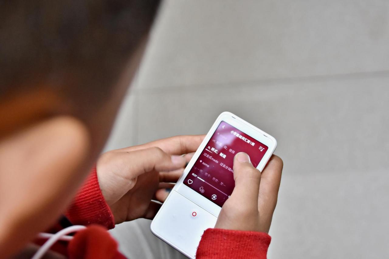 英语口语训练方法在没有语言环境和练习伙伴的情况下